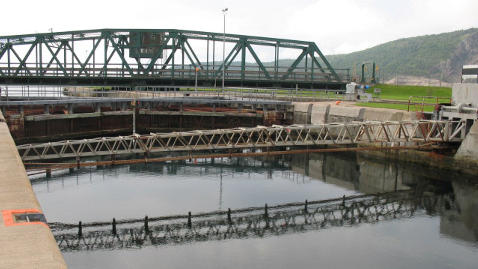 Canso-Canal-Ship Arrestors